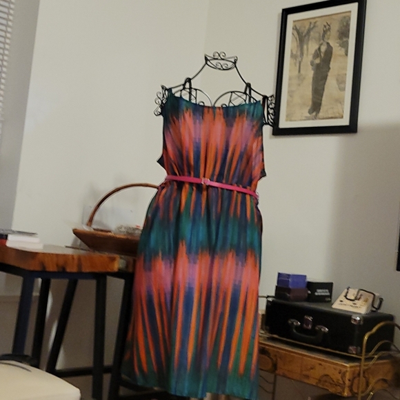 Dress - Picture 1 of 2